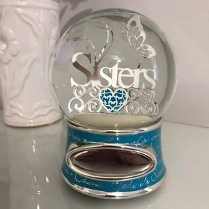 Things Remembered musical turning Sister snowglobe